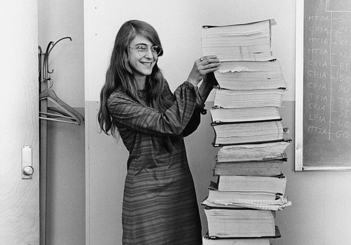 Margaret Hamilton: La Ingeniera que envió hombres a la Luna